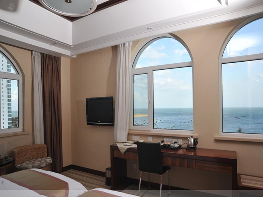 Buena Vista Gulf Hotel Yantai Room photo