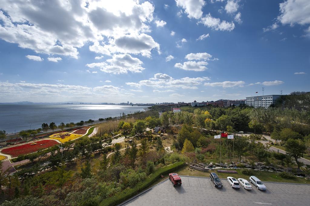 Buena Vista Gulf Hotel Yantai Exterior photo